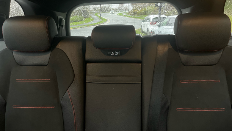 Mercedes-Benz GLB 200 AMG Line 5dr 7G-Tronic Petrol Estate